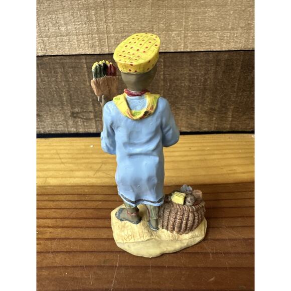 International Santa Claus Collection Kwanzaa Africa Figurine 1994 4.5" In Box - Picture 3 of 7